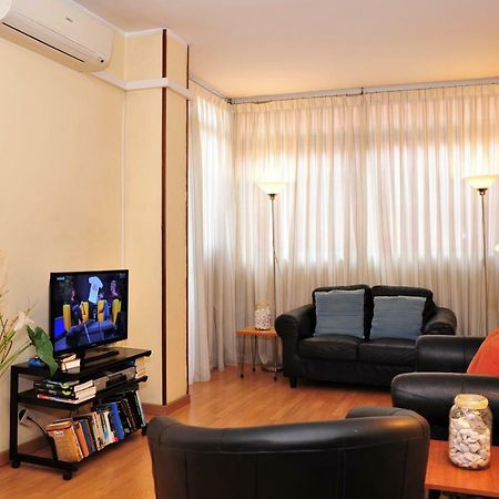 Hostal Bejar บาร์เซโลนา ภายนอก รูปภาพ
